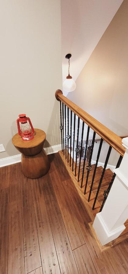Spacious Deluxe House For You, Your Family And Friends 샬럿 외부 사진
